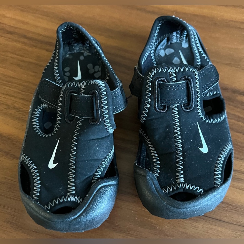Nike Sunray Sandal